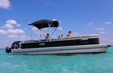 25' Tahoe Pontoon Rental In Fort Walton Beach, FL
