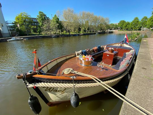 Private Tour Open Canal Boat in Amsterdam, Netherlands