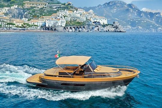 Esposito Luxury Boat Tour – Amalfi Coast & Capri