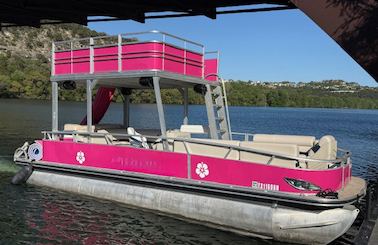 New Queen Bee Party Boat *Only on Lake Travis*