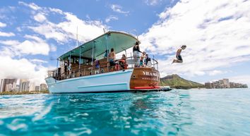Owner Stories - Explore the Waters of Waikiki in a Vintage Commuter Yacht