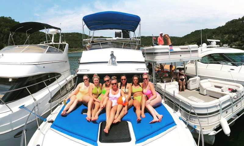 Austin Boat Rentals.jpeg